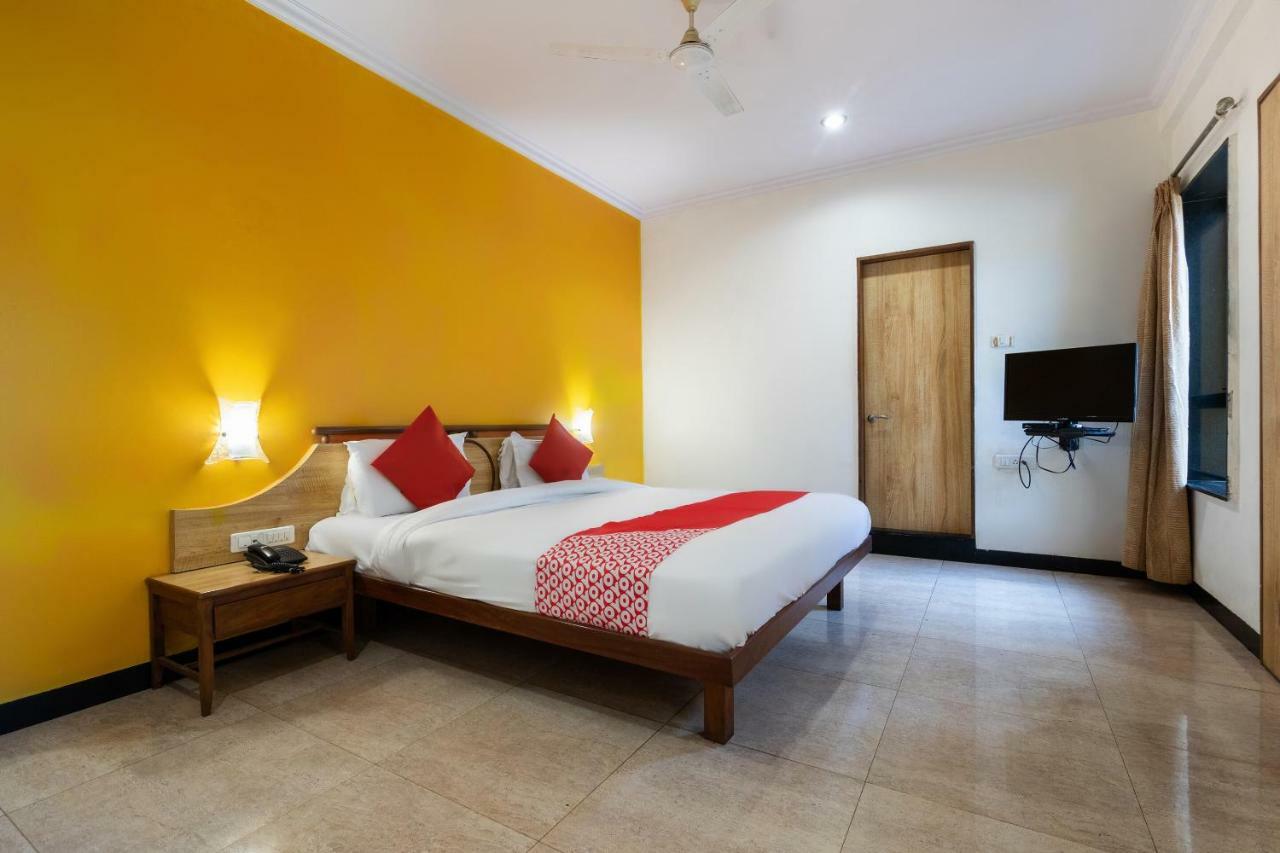 Oyo 44695 Hotel Mango Sawantwadi Exterior foto