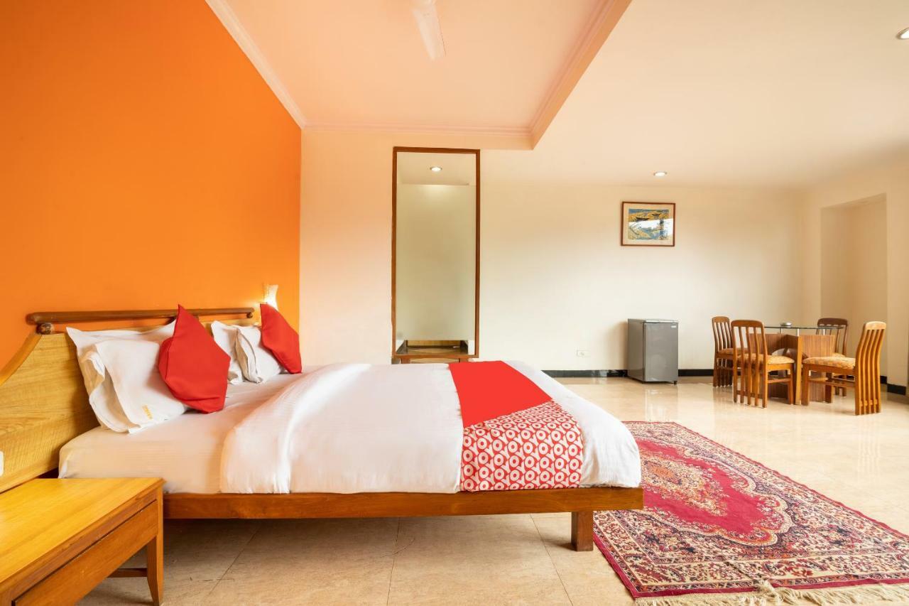Oyo 44695 Hotel Mango Sawantwadi Exterior foto